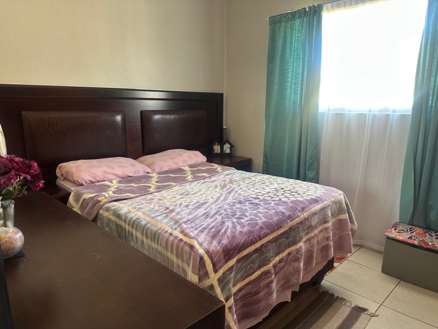 To Let 3 Bedroom Property for Rent in Waterval East North West